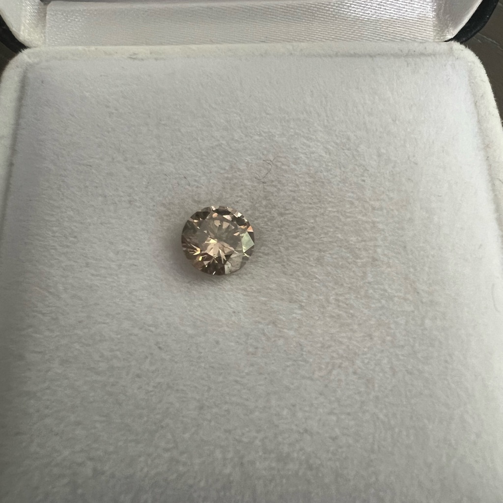 1ct Round Champagne Diamond